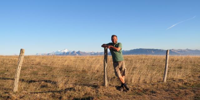 Dominique Ernst, Alpage Des Crêts Au Salève, Automne 2018. Ambiance De Pampa Argentine Sur Fond De Mont Blanc