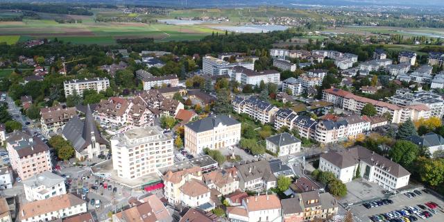 vue-arienne-saint-julien-mairie-saint-julien-en-genevois-2.jpg