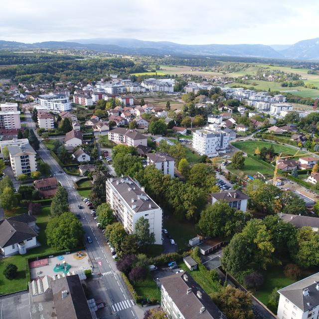 Vue aérienne de la ville de Saint-Julien-en-Genevois