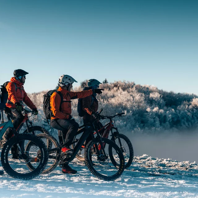 Sortie VTT électrique sous la neige