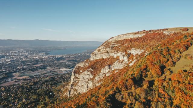 Saleve_in_autumn__view_on_Leman-Anastasiia_MODYLEVSKAIA-943-1200px